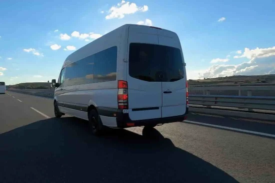 Comprendre les tarifs de location d&rsquo;un minibus 9 places chez Leclerc