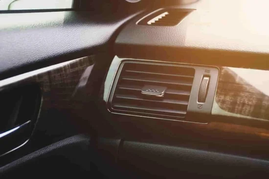 Résolution des problèmes de climatisation soufflant de l&rsquo;air chaud