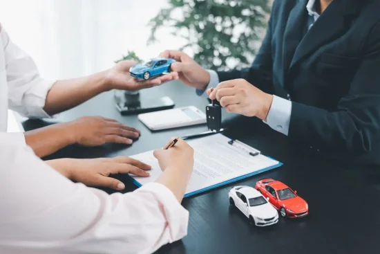 Leasing avec Option d&rsquo;Achat (LOA) : quels sont les avantages réels pour votre budget auto ?