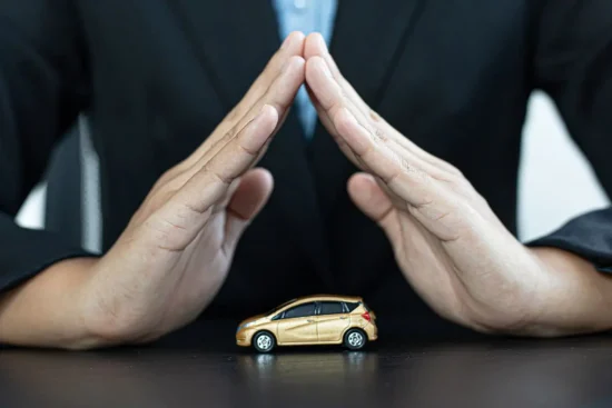Franchise absolue et franchise relative : quelles différences pour votre assurance ?